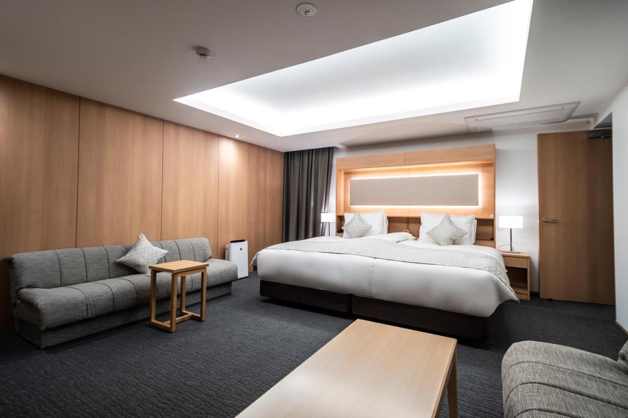 Kyoto Shijo Takakura Hotel Grandereverie Bagian luar foto
